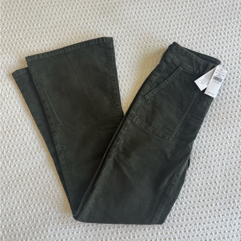 American Eagle Corduroy High Waist Flare Pants - Picture 4 of 4
